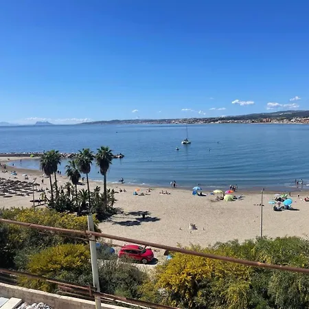 Puerto Paraiso 公寓