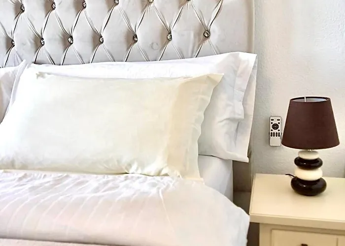 Puerto Paraiso * אסטפונה